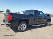 ✅ 2018 Chevrolet Silverado 1500 LS • VIN: 1GCRCNEC8JZ332117 • Лот: 63100165. Опубликован ранее на Copart с пробегом 135 206 миль. Бесплатный доступ к архиву аукционных продаж из США и подробный отчёт об истории автомобиля на DreamBid. Изображение 3.