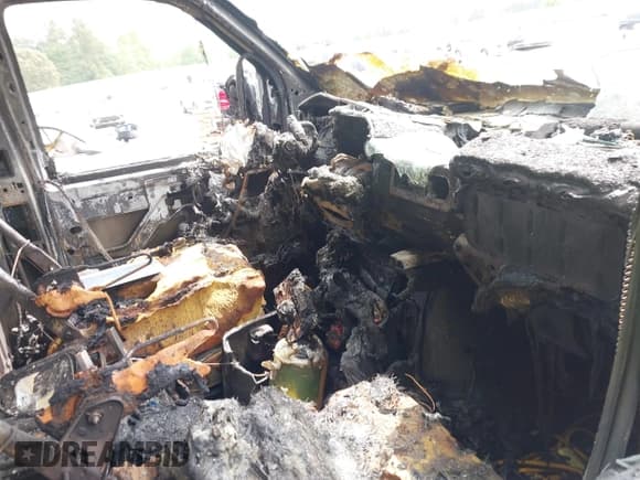 ✅ 2011 Chevrolet Express Cargo • VIN: 1GCWGFCG7B1187168 • Лот: 42423425. Опубликован ранее на IAAI с пробегом Не указан. Бесплатный доступ к архиву аукционных продаж из США и подробный отчёт об истории автомобиля на DreamBid. Изображение 5.