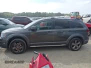 ✅ 2017 Dodge Journey Crossroad Plus • VIN: 3C4PDCGB4HT517313 • Lot: 43293340. Listed on IAAI with 77,634 mi. Free auction sales archive from the USA and detailed vehicle history report at DreamBid. Image 14.