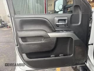 ✅ 2018 Chevrolet Silverado 2500HD LT • VIN: 1GC2KVEG1JZ324335 • Lot: 42559138. Wystawiony na IAAI z przebiegiem 174 405 mil. Bezpłatny archiwum sprzedaży aukcyjnych z USA i szczegółowy raport historii pojazdu na DreamBid. Zdjęcie 1.