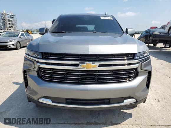 ✅ 2021 Chevrolet Suburban LT • VIN: 1GNSCCKD3MR458593 • Lot: 71007874. Wystawiony na Copart z przebiegiem 58 577 mil. Bezpłatny archiwum sprzedaży aukcyjnych z USA i szczegółowy raport historii pojazdu na DreamBid. Zdjęcie 5.