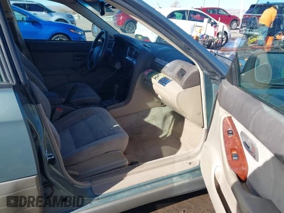 ✅ 2004 Subaru Legacy Outback • VIN: 4S3BH675X47640123 • Лот: 43869258. Опубликован ранее на IAAI с пробегом 294 399 миль. Бесплатный доступ к архиву аукционных продаж из США и подробный отчёт об истории автомобиля на DreamBid. Изображение 5.