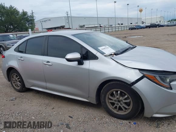✅ 2022 Toyota Corolla Hybrid LE • VIN: JTDEAMDE9NJ051983 • Lot: 43047936. Listed on IAAI with 246,476 mi. Free auction sales archive from the USA and detailed vehicle history report at DreamBid. Image 13.