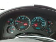 ✅ 2007 Chevrolet Suburban Commercial • VIN: 3GNGK26K17G299668 • Lot: 59481865. Wystawiony na Copart z przebiegiem 305 742 mil. Bezpłatny archiwum sprzedaży aukcyjnych z USA i szczegółowy raport historii pojazdu na DreamBid. Zdjęcie 9.