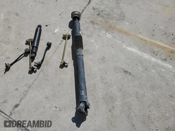 ✅ 2018 Jeep Wrangler Unlimited Rubicon • VIN: 1C4HJXFG6JW137794 • Lot: 84410695. Listed on Copart with 126,270 mi. Free auction sales archive from the USA and detailed vehicle history report at DreamBid. Image 12.