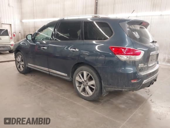 ✅ 2015 Nissan Pathfinder SL • VIN: 5N1AR2MM5FC712851 • Lot: 43283655. Listed on IAAI with 199,532 mi. Free auction sales archive from the USA and detailed vehicle history report at DreamBid. Image 3.