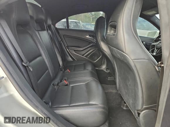 ✅ 2014 Mercedes-Benz CLA 250 • VIN: WDDSJ4EB2EN067108 • Lot: 85439245. Listed on Copart with 176,643 mi. Free auction sales archive from the USA and detailed vehicle history report at DreamBid. Image 10.