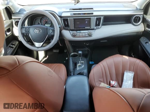 ✅ 2014 Toyota RAV4 XLE • VIN: 2T3WFREV9EW092925 • Lot: 80407145. Wystawiony na Copart z przebiegiem 68 803 mil. Bezpłatny archiwum sprzedaży aukcyjnych z USA i szczegółowy raport historii pojazdu na DreamBid. Zdjęcie 8.