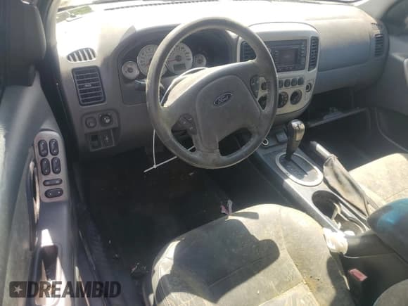 ✅ 2007 Ford Escape Hybrid • VIN: 1FMCU49H07KB60889 • Lot: 71118925. Wystawiony na Copart z przebiegiem 99 990 mil. Bezpłatny archiwum sprzedaży aukcyjnych z USA i szczegółowy raport historii pojazdu na DreamBid. Zdjęcie 8.