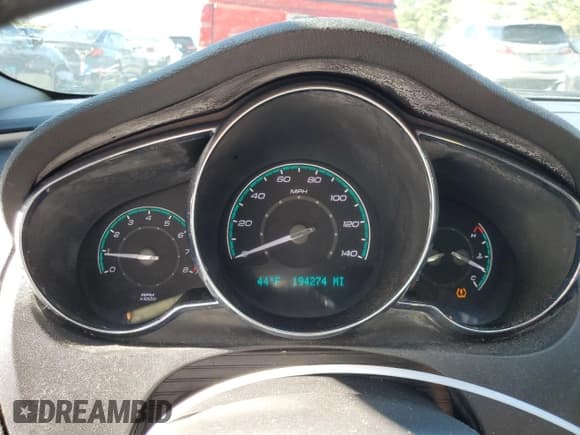 ✅ 2010 Chevrolet Malibu 1LT • VIN: 1G1ZC5E0XAF254746 • Lot: 82574594. Listed on Copart with 194,274 mi. Free auction sales archive from the USA and detailed vehicle history report at DreamBid. Image 9.