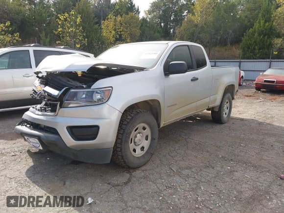✅ 2020 Chevrolet Colorado 2WD Work Truck • VIN: 1GCHSBEA7L1201838 • Lot: 43523284. Listed on IAAI with 68,259 mi. Free auction sales archive from the USA and detailed vehicle history report at DreamBid. Image 18.