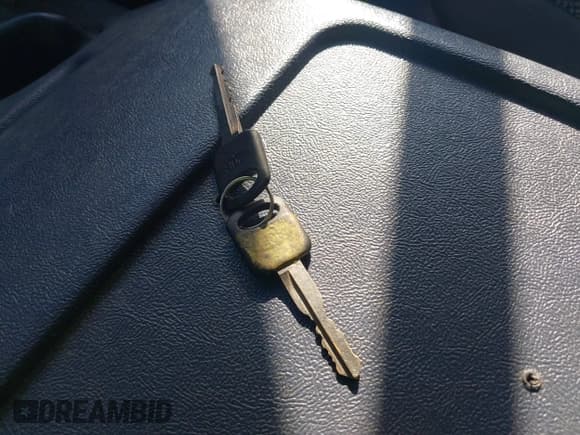 ✅ 1992 Ford Bronco Eddie Bauer • VIN: 1FMEU15N1NLA34048 • Лот: 43269703. Опубликован ранее на IAAI с пробегом 132 010 миль. Бесплатный доступ к архиву аукционных продаж из США и подробный отчёт об истории автомобиля на DreamBid. Изображение 11.