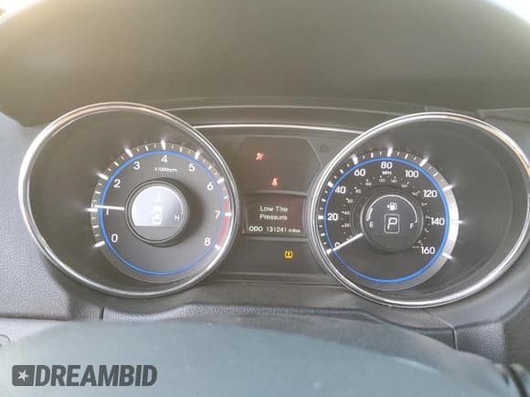 ✅ 2013 Hyundai Sonata SE • VIN: 5NPEC4AC3DH768335 • Лот: 90243145. Опубликован ранее на Copart с пробегом 131 241 миль. Бесплатный доступ к архиву аукционных продаж из США и подробный отчёт об истории автомобиля на DreamBid. Изображение 9.