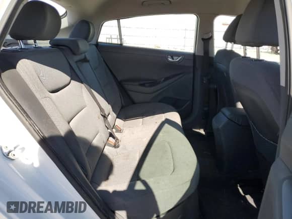 2020 Hyundai Ioniq SE с VIN KMHC65LD0LU223140, выставлен на аукционе Copart как лот 76121704 с пробегом 80 570 миль миль и Списание • Salvage title. История ставок и продаж доступна на DreamBid. Изображение 10.