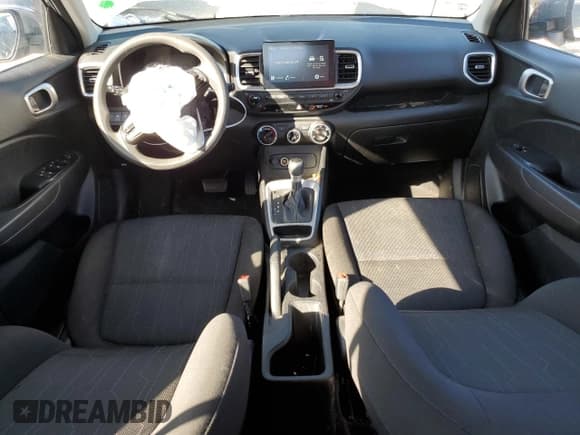 ✅ 2021 Hyundai Venue SE • VIN: KMHRB8A37MU068900 • Lot: 70424104. Listed on Copart with 105,261 mi. Free auction sales archive from the USA and detailed vehicle history report at DreamBid. Image 8.