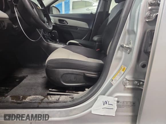 ✅ 2012 Chevrolet Cruze LS • VIN: 1G1PC5SH3C7247894 • Lot: 68961345. Listed on Copart with 47,142 mi. Free auction sales archive from the USA and detailed vehicle history report at DreamBid. Image 12.