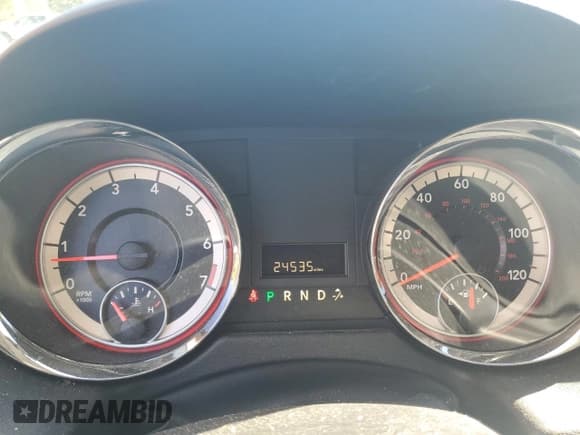 ✅ 2016 Dodge Grand Caravan SE • VIN: 2C4RDGBG3GR266188 • Lot: 85818135. Wystawiony na Copart z przebiegiem 24 535 mil. Bezpłatny archiwum sprzedaży aukcyjnych z USA i szczegółowy raport historii pojazdu na DreamBid. Zdjęcie 9.