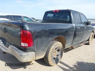 ✅ 2010 Dodge 1500 ST • VIN: 1D7RB1GKXAS237640 • Lot: 42287720. Wystawiony na IAAI z przebiegiem 213 408 mil. Bezpłatny archiwum sprzedaży aukcyjnych z USA i szczegółowy raport historii pojazdu na DreamBid. Zdjęcie 4.