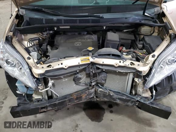 ✅ 2013 Toyota Sienna XLE • VIN: 5TDDK3DCXDS054751 • Lot: 54004715. Listed on Copart with 72,627 mi. Free auction sales archive from the USA and detailed vehicle history report at DreamBid. Image 12.