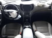 ✅ 2018 Hyundai Santa Fe 2.4L • VIN: 5XYZU3LB7JG542606 • Лот: 43075353. Опубликован ранее на Copart с пробегом Не указан. Бесплатный доступ к архиву аукционных продаж из США и подробный отчёт об истории автомобиля на DreamBid. Изображение 8.