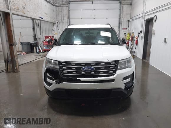 ✅ 2017 Ford Explorer • VIN: 1FM5K8BH0HGA70842 • Lot: 43721155. Wystawiony na IAAI z przebiegiem 123 633 mil. Bezpłatny archiwum sprzedaży aukcyjnych z USA i szczegółowy raport historii pojazdu na DreamBid. Zdjęcie 12.