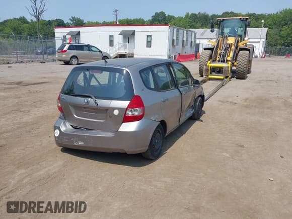 ✅ 2008 Honda Fit • VIN: JHMGD38478S001480 • Лот: 38775931. Опубликован ранее на IAAI с пробегом 184 826 миль. Бесплатный доступ к архиву аукционных продаж из США и подробный отчёт об истории автомобиля на DreamBid. Изображение 4.