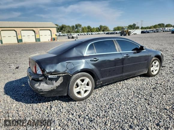 ✅ 2009 Chevrolet Malibu 1LS • VIN: 1G1ZG57B894197005 • Lot: 80717595. Wystawiony na Copart z przebiegiem 195 568 mil. Bezpłatny archiwum sprzedaży aukcyjnych z USA i szczegółowy raport historii pojazdu na DreamBid. Zdjęcie 3.