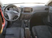 ✅ 2009 Hyundai Accent L • VIN: KMHCN35C59U142901 • Лот: 83385764. Опубликован ранее на Copart с пробегом Не указан. Бесплатный доступ к архиву аукционных продаж из США и подробный отчёт об истории автомобиля на DreamBid. Изображение 8.