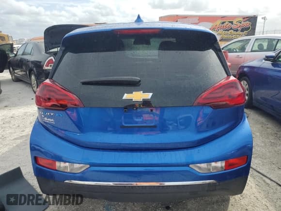 ✅ 2020 Chevrolet Bolt EV LT • VIN: 1G1FW6S00L4145943 • Lot: 76336854. Wystawiony na Copart z przebiegiem 12 392 mil. Bezpłatny archiwum sprzedaży aukcyjnych z USA i szczegółowy raport historii pojazdu na DreamBid. Zdjęcie 6.