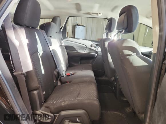 ✅ 2018 Dodge Journey SE • VIN: 3C4PDCAB3JT196329 • Lot: 91385445. Wystawiony na Copart z przebiegiem 103 941 mil. Bezpłatny archiwum sprzedaży aukcyjnych z USA i szczegółowy raport historii pojazdu na DreamBid. Zdjęcie 11.