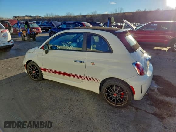 ✅ 2013 FIAT 500 Abarth • VIN: 3C3CFFJH1DT666932 • Lot: 94524675. Wystawiony na Copart z przebiegiem 57 694 mil. Bezpłatny archiwum sprzedaży aukcyjnych z USA i szczegółowy raport historii pojazdu na DreamBid. Zdjęcie 2.