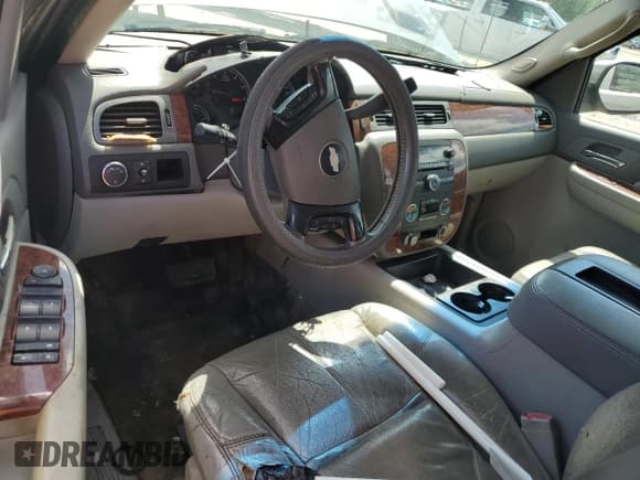 ✅ 2007 Chevrolet Avalanche 2LT • VIN: 3GNEC12J07G224617 • Lot: 55960925. Listed on Copart with 244,565 mi. Free auction sales archive from the USA and detailed vehicle history report at DreamBid. Image 8.