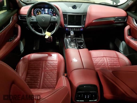 ✅ 2022 Maserati Levante • VIN: ZN661ZUT5NX384757 • Лот: 45182284. Опубликован ранее на Copart с пробегом 8 567 миль. Бесплатный доступ к архиву аукционных продаж из США и подробный отчёт об истории автомобиля на DreamBid. Изображение 8.