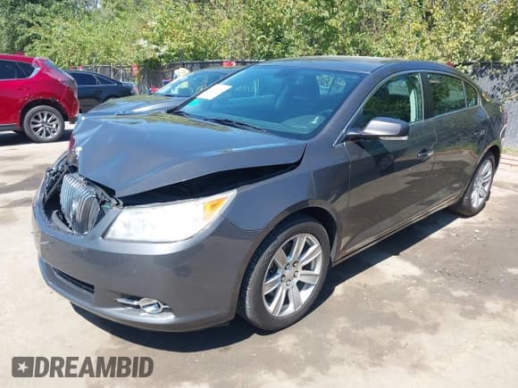 ✅ 2013 Buick LaCrosse Leather • VIN: 1G4GC5E30DF120367 • Лот: 43093786. Опубликован ранее на IAAI с пробегом 132 953 миль. Бесплатный доступ к архиву аукционных продаж из США и подробный отчёт об истории автомобиля на DreamBid. Изображение 2.