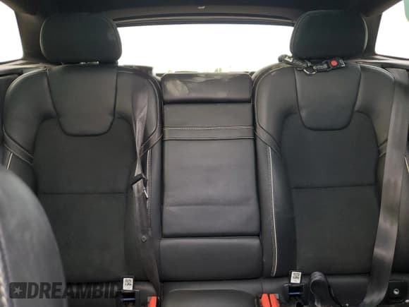 ✅ 2019 Volvo XC60 R-Design • VIN: YV4A22RMXK1353016 • Lot: 53624895. Listed on Copart with 51,498 mi. Free auction sales archive from the USA and detailed vehicle history report at DreamBid. Image 10.