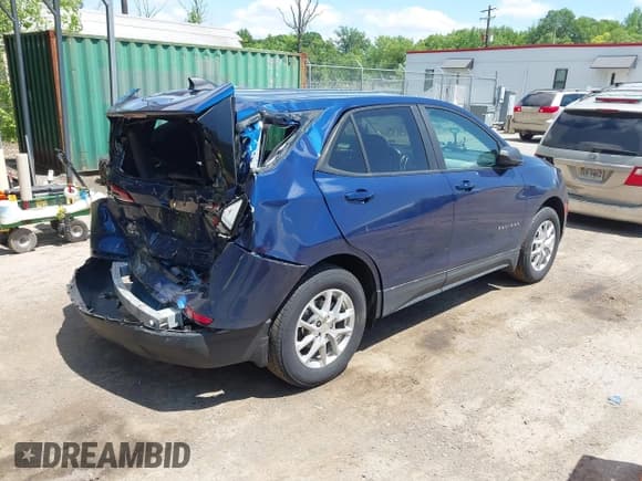 ✅ 2023 Chevrolet Equinox LS • VIN: 3GNAXSEG8PL205328 • Lot: 42295890. Listed on IAAI with 19,078 mi. Free auction sales archive from the USA and detailed vehicle history report at DreamBid. Image 4.