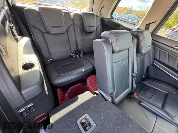 ✅ 2015 Mercedes-Benz GL 550 • VIN: 4JGDF7DE6FA445162 • Lot: 90529885. Listed on Copart with 135,226 mi. Free auction sales archive from the USA and detailed vehicle history report at DreamBid. Image 11.