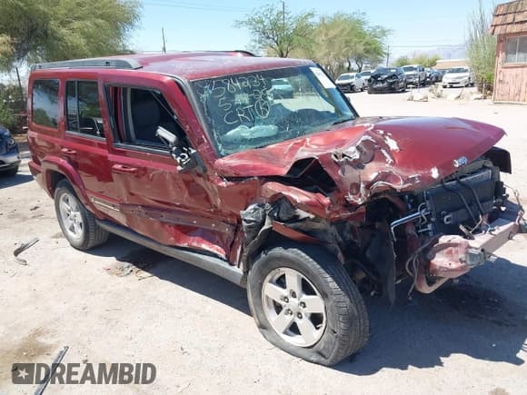 ✅ 2007 Jeep Commander Sport • VIN: 1J8HH48K07C635861 • Lot: 42451472. Wystawiony na IAAI z przebiegiem 155 912 mil. Bezpłatny archiwum sprzedaży aukcyjnych z USA i szczegółowy raport historii pojazdu na DreamBid. Zdjęcie 1.