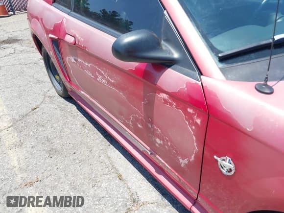 ✅ 1999 Ford Mustang • VIN: 1FAFP4045XF176751 • Lot: 42477901. Wystawiony na IAAI z przebiegiem 156 945 mil. Bezpłatny archiwum sprzedaży aukcyjnych z USA i szczegółowy raport historii pojazdu na DreamBid. Zdjęcie 12.