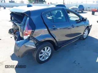 ✅ 2017 Toyota Prius Two • VIN: JTDKDTB36H1592984 • Лот: 43589072. Опубликован ранее на IAAI с пробегом 70 465 миль. Бесплатный доступ к архиву аукционных продаж из США и подробный отчёт об истории автомобиля на DreamBid. Изображение 4.