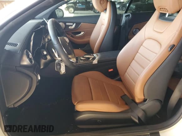 ✅ 2022 Mercedes-Benz C 300 • VIN: W1KWK8DB7NG115018 • Lot: 52892615. Wystawiony na Copart z przebiegiem 37 226 mil. Bezpłatny archiwum sprzedaży aukcyjnych z USA i szczegółowy raport historii pojazdu na DreamBid. Zdjęcie 7.