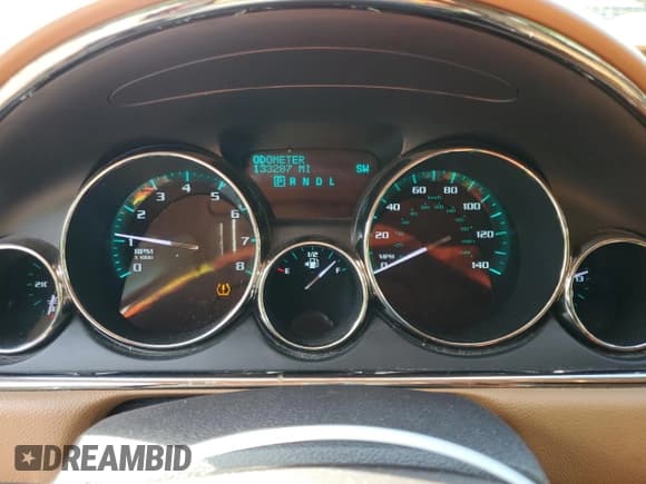 ✅ 2014 Buick Enclave Leather • VIN: 5GAKRBKD9EJ194170 • Lot: 82351025. Listed on Copart with 133,287 mi. Free auction sales archive from the USA and detailed vehicle history report at DreamBid. Image 9.