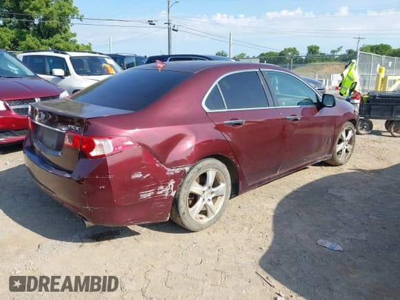 ✅ 2011 Acura TSX • VIN: JH4CU2F68BC013605 • Lot: 42768323. Listed on IAAI with 211,205 mi. Free auction sales archive from the USA and detailed vehicle history report at DreamBid. Image 4.
