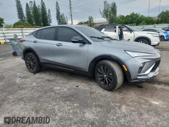 ✅ 2024 Buick Envista Sport Touring • VIN: KL47LBE25RB154159 • Lot: 81663935. Listed on Copart with 17,423 mi. Free auction sales archive from the USA and detailed vehicle history report at DreamBid. Image 4.