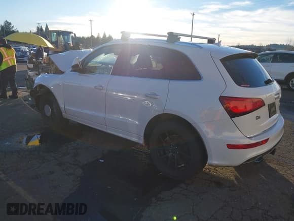 ✅ 2017 Audi Q5 Premium Plus • VIN: WA1D7AFP9HA006614 • Lot: 41273036. Listed on IAAI with 74,949 mi. Free auction sales archive from the USA and detailed vehicle history report at DreamBid. Image 3.