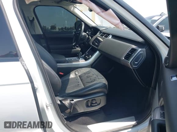 ✅ 2020 Land Rover Range Rover Sport HSE • VIN: SALWR2SU4LA700705 • Lot: 42505450. Listed on IAAI with 45,547 mi. Free auction sales archive from the USA and detailed vehicle history report at DreamBid. Image 5.