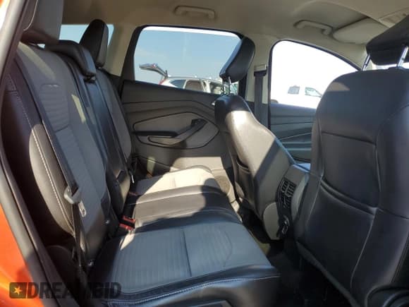 ✅ 2019 Ford Escape SE • VIN: 1FMCU0GD4KUC05919 • Lot: 80580195. Wystawiony na Copart z przebiegiem 148 001 mil. Bezpłatny archiwum sprzedaży aukcyjnych z USA i szczegółowy raport historii pojazdu na DreamBid. Zdjęcie 10.