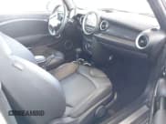 ✅ 2014 MINI Convertible S • VIN: WMWZP3C5XET706911 • Lot: 42217410. Wystawiony na IAAI z przebiegiem 54 649 mil. Bezpłatny archiwum sprzedaży aukcyjnych z USA i szczegółowy raport historii pojazdu na DreamBid. Zdjęcie 5.