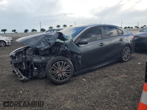 ✅ 2021 Kia Forte GT • VIN: 3KPF44AC4ME299794 • Лот: 68183625. Опубликован ранее на Copart с пробегом Не указан. Бесплатный доступ к архиву аукционных продаж из США и подробный отчёт об истории автомобиля на DreamBid. Изображение 1.