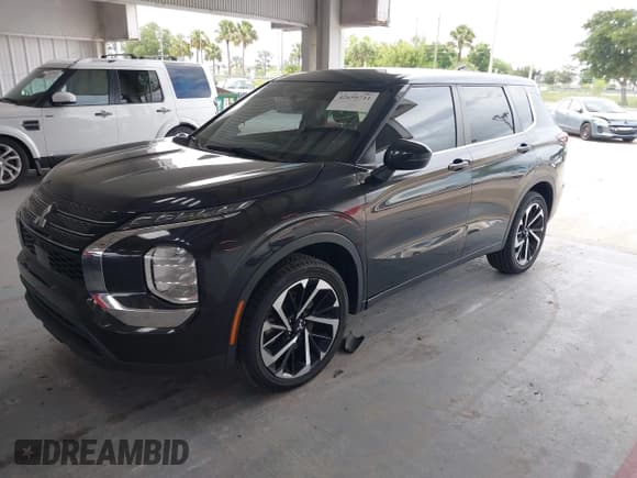 ✅ 2022 Mitsubishi Outlander ES • VIN: JA4J3TA88NZ032435 • Лот: 42650711. Опубликован ранее на IAAI с пробегом 55 462 миль. Бесплатный доступ к архиву аукционных продаж из США и подробный отчёт об истории автомобиля на DreamBid. Изображение 2.